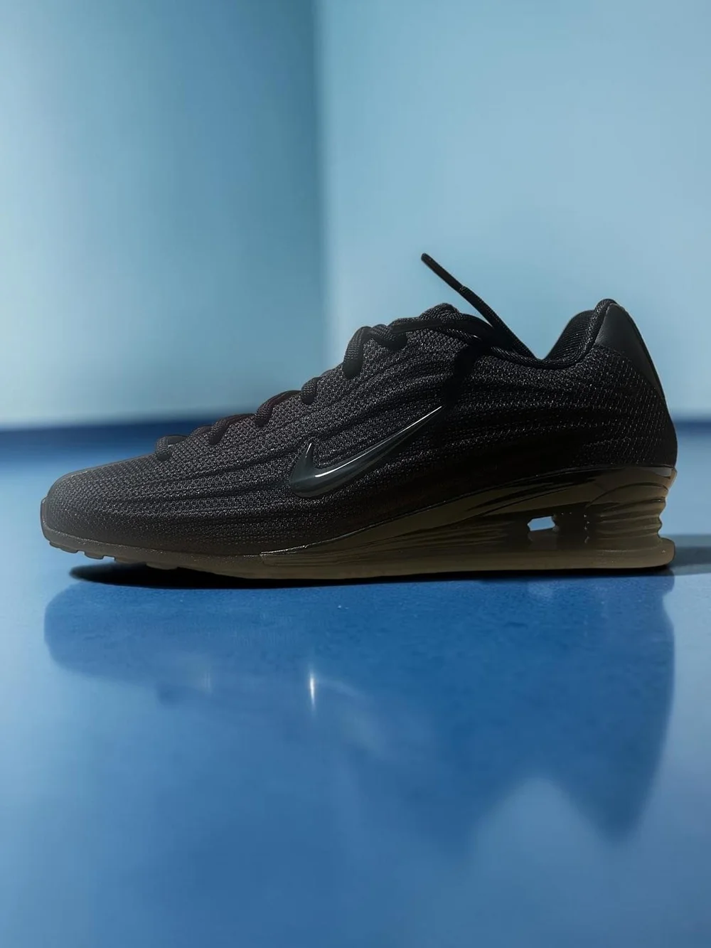 Nike Men's Low-Profile Sneaker in Black